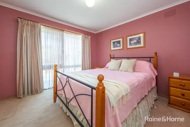 Seventh view of Homely house listing, 5 Gullane Drive, Sunbury VIC 3429