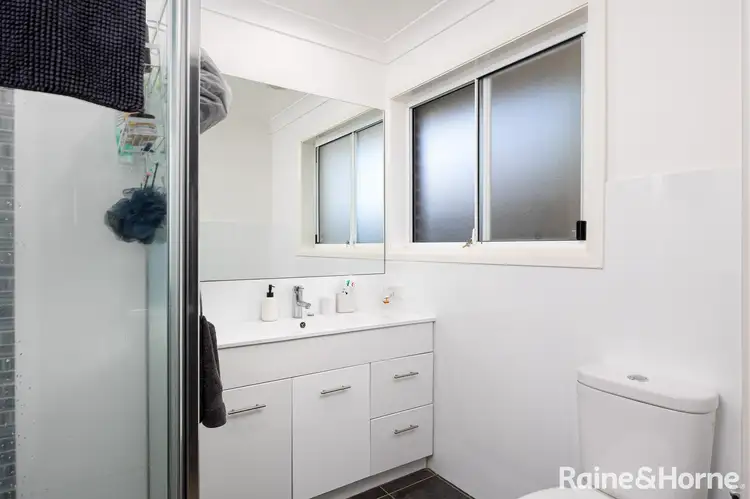 Sixth view of Homely house listing, 8 St Pauls Place, Gobbagombalin NSW 2650