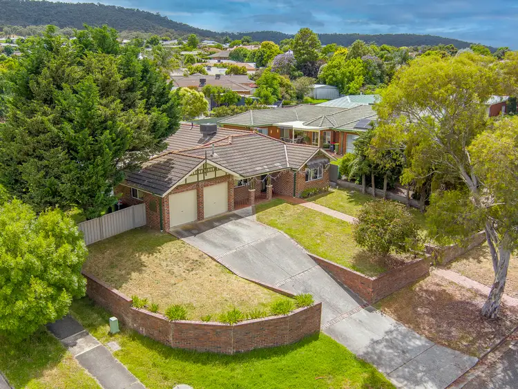 2 Highgrove Place, West Albury NSW 2640