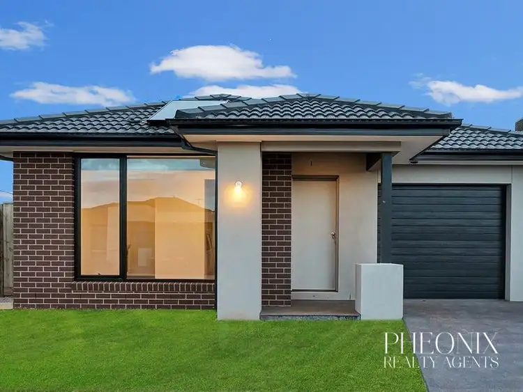 11 Amaya Way, Rockbank VIC 3335