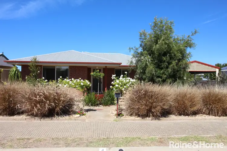 4 Burnett Street, Tumby Bay SA 5605