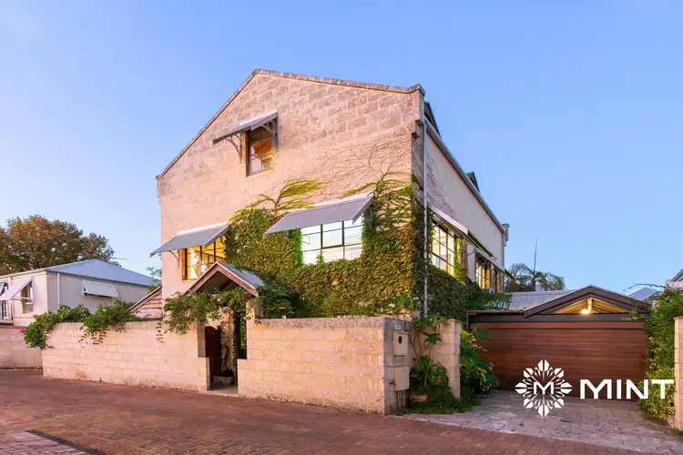 10C John Street, North Fremantle WA 6159