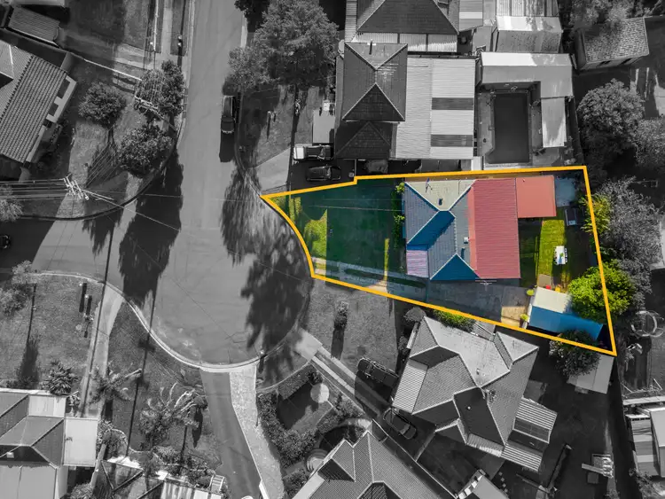 10 Runyon Ave, Greystanes NSW 2145