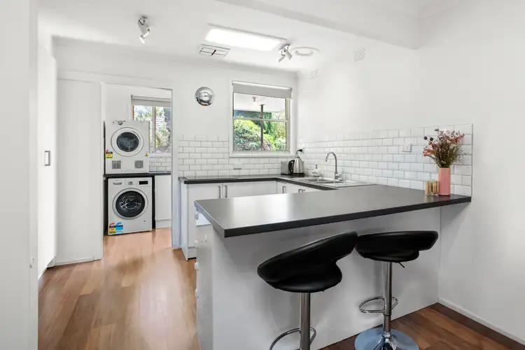 Second view of Homely unit listing, 4/27 York Street, Bonbeach VIC 3196