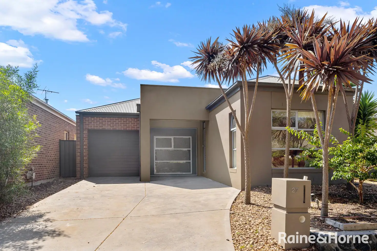 Main view of Homely house listing, 27 Highbury Circuit, Craigieburn VIC 3064