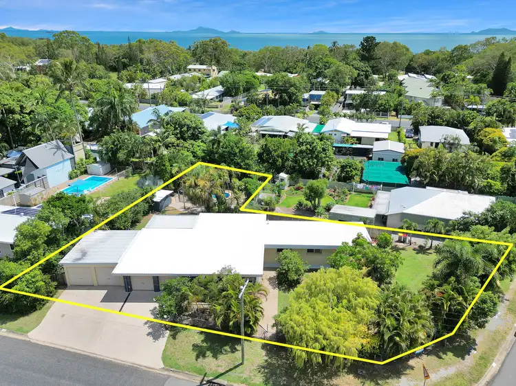 8 Downie Avenue, Bucasia QLD 4750