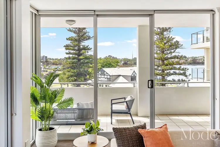 201/1-3 The Esplanade, Mount Pleasant WA 6153