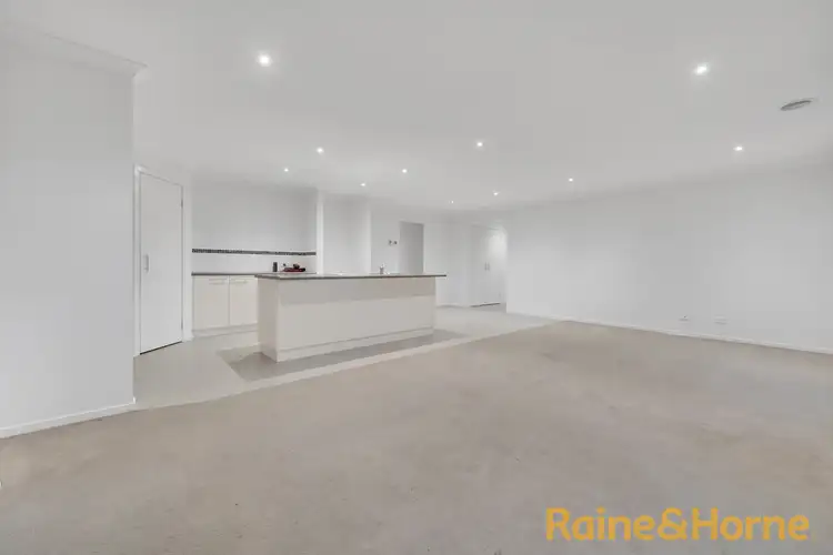 Sixth view of Homely house listing, 2 Armstrong Street, Cranbourne East VIC 3977