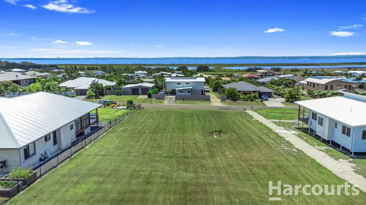 55 Windjammer Circuit, River Heads QLD 4655