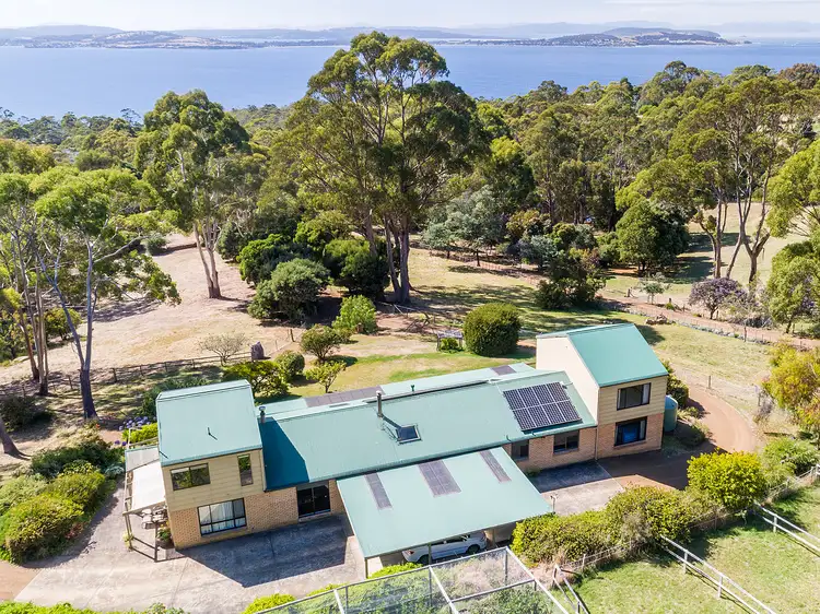 147 Tinderbox Road, Blackmans Bay TAS 7052