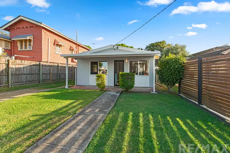 Second view of Homely house listing, 71 Mountjoy Terrace, Wynnum QLD 4178