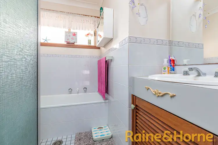 Sixth view of Homely semi-detached listing, 2/125 Cobbora Road, Dubbo NSW 2830
