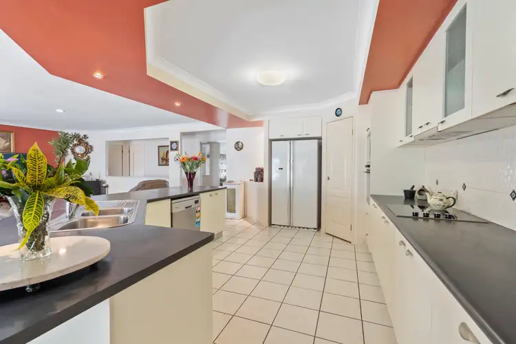 Second view of Homely house listing, 5 Crestwood Close, Ormiston QLD 4160