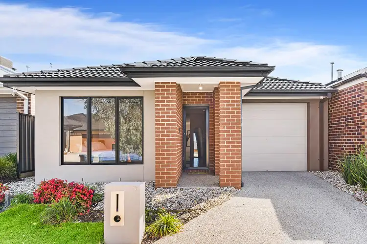 15 Oresund Street, Craigieburn VIC 3064