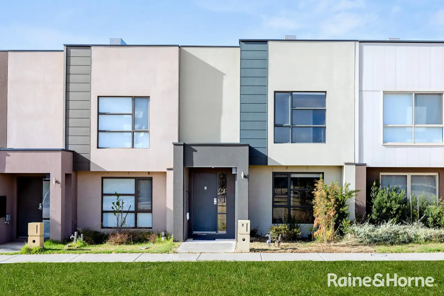 Main view of Homely house listing, 9 Dovetail Walk, Tarneit VIC 3029