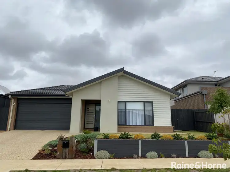 33 Otago Street, Mount Duneed VIC 3217