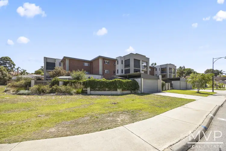 7/15 Rosalind Way, Coolbellup WA 6163