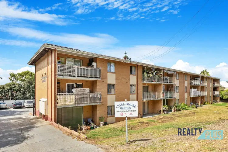 2/4 Southend Road, Hamilton Hill WA 6163