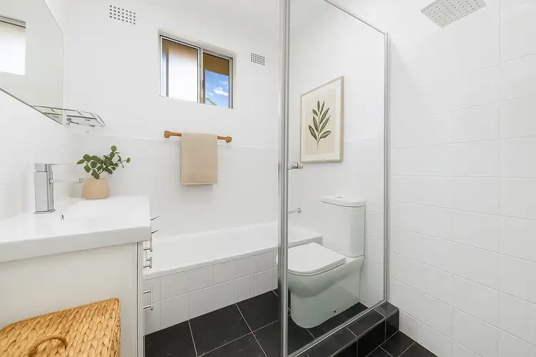 Fifth view of Homely unit listing, 4/74 Noble Street, Allawah NSW 2218