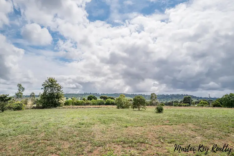 30 Butler Drive, Proston QLD 4613