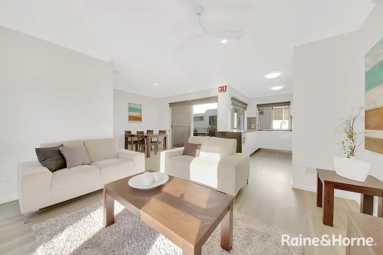 Main view of Homely unit listing, 18/7 VIEW STREET, West Gladstone QLD 4680