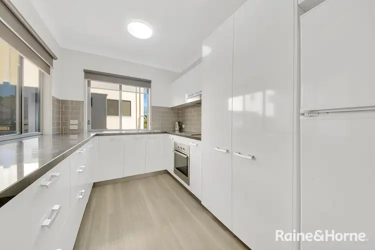 Third view of Homely unit listing, 18/7 VIEW STREET, West Gladstone QLD 4680