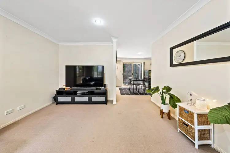 Seventh view of Homely townhouse listing, 4/10 Chapman Place, Oxley QLD 4075