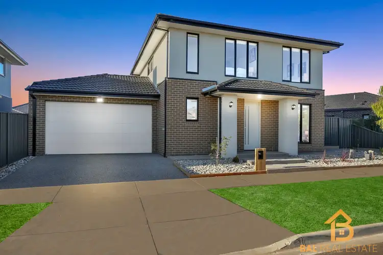 Second view of Homely house listing, 10 Curitiba Way, Strathtulloh VIC 3338