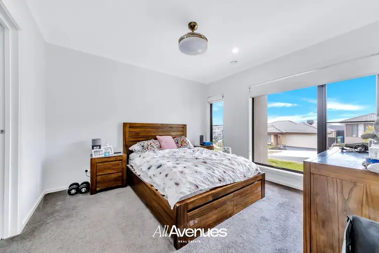 Second view of Homely house listing, 7 Excalibur Street, Berwick VIC 3806