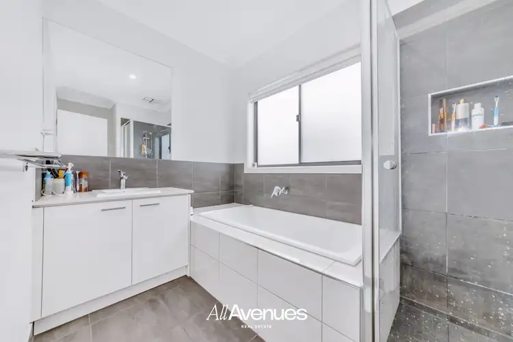 Fifth view of Homely house listing, 7 Excalibur Street, Berwick VIC 3806