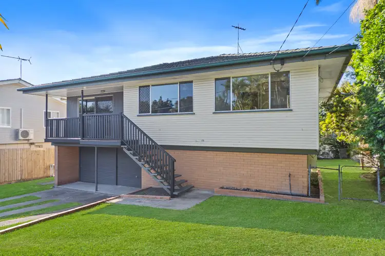 11 Streeton Parade, Everton Park QLD 4053