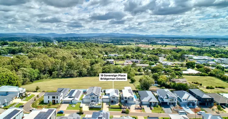19 Sovereign Place, Bridgeman Downs QLD 4035