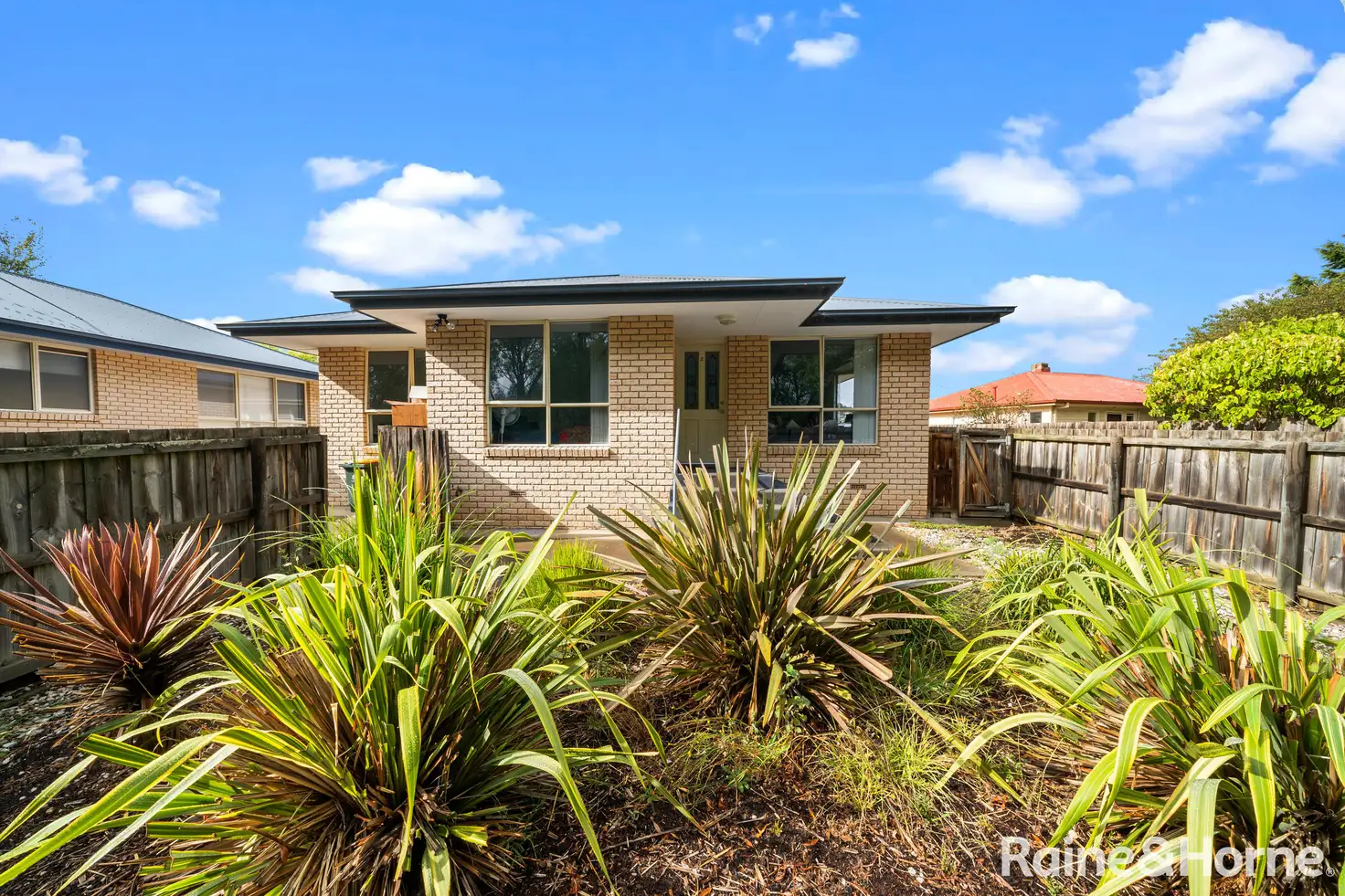 Main view of Homely unit listing, 2/14 Schouten Street, Warrane TAS 7018