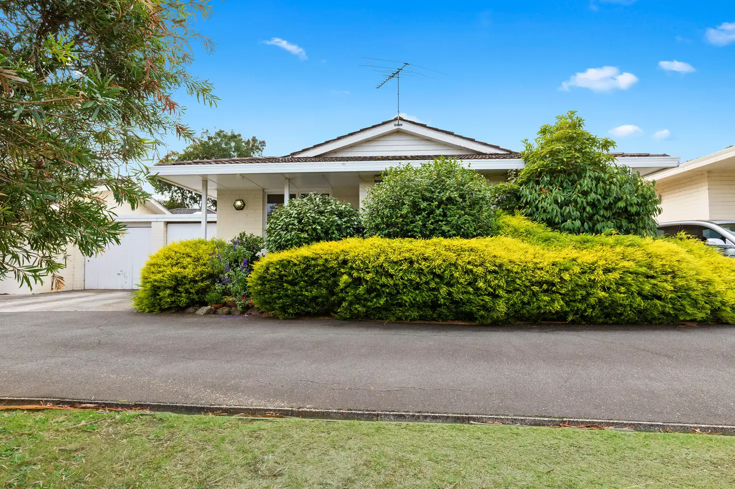 Main view of Homely unit listing, 8/2 Coonara Avenue, Mount Eliza VIC 3930