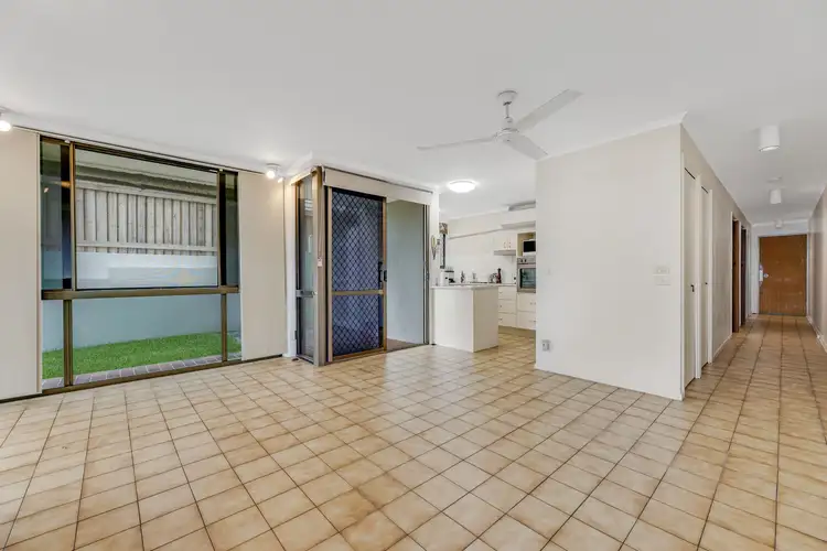 Sixth view of Homely unit listing, 2/45 Victoria Terrace, Kings Beach QLD 4551