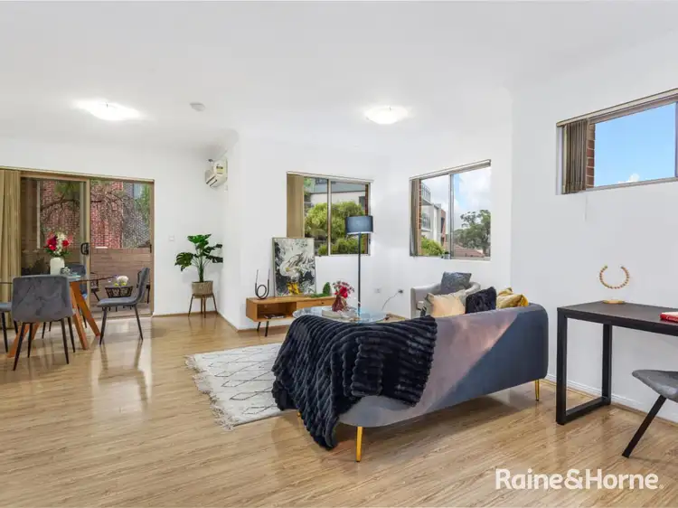 3/2 Wentworth Avenue, Toongabbie NSW 2146