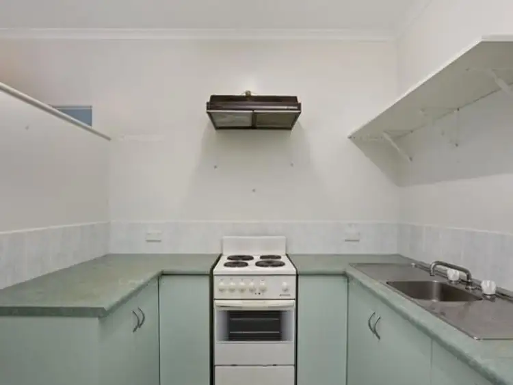 Fifth view of Homely unit listing, 17/4-5 Hollett Close, Manunda QLD 4870