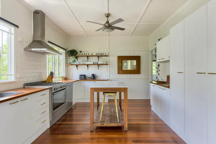 33 Mooney Street, Keperra QLD 4054