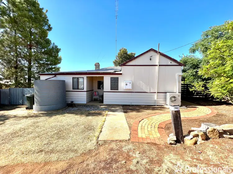 30 Hutt Street, Northam WA 6401