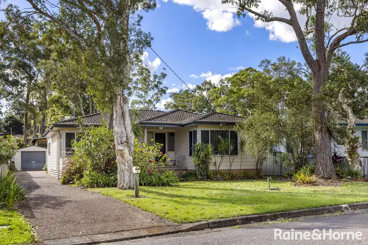 37 Boyd Avenue, Lemon Tree Passage NSW 2319