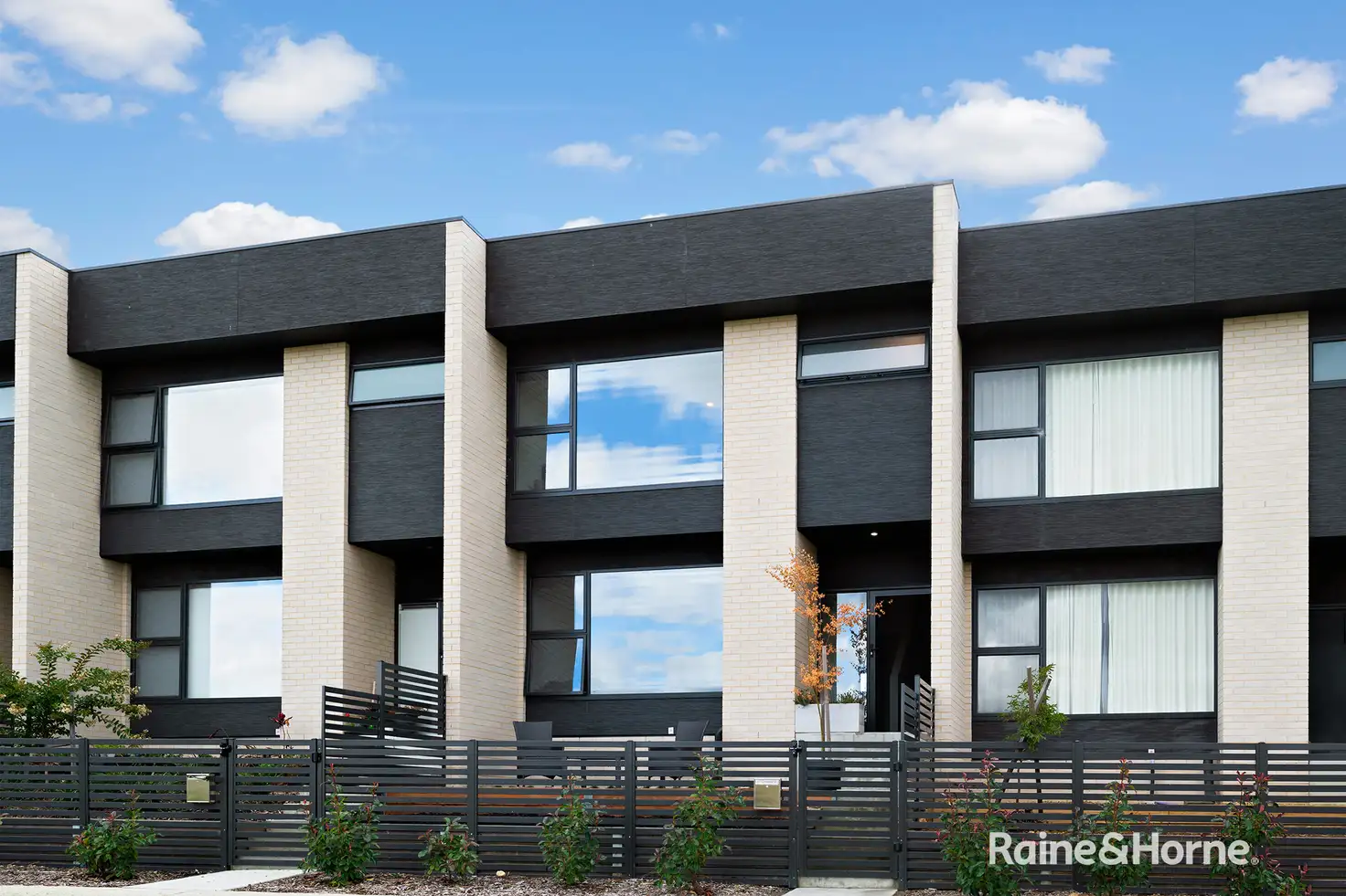 Main view of Homely townhouse listing, 4/7 Courtney Street, Googong NSW 2620