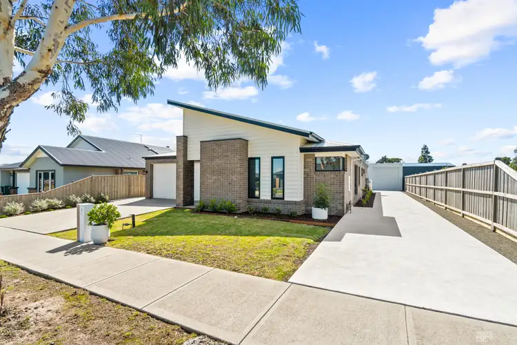 Second view of Homely house listing, 8 Blanck Grove, Traralgon VIC 3844