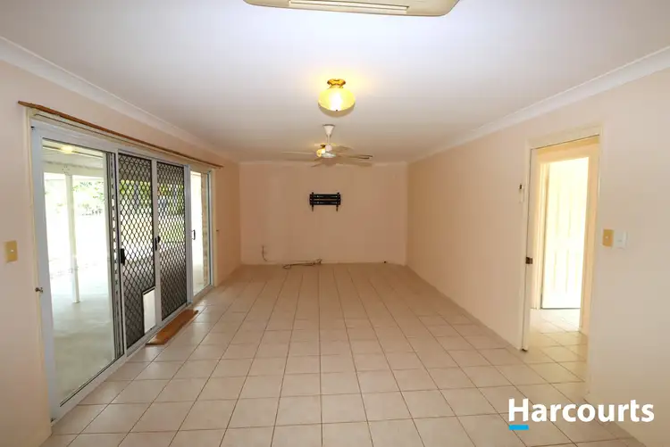 Fifth view of Homely house listing, 4 SUNNYBRAE CT, Redridge QLD 4660