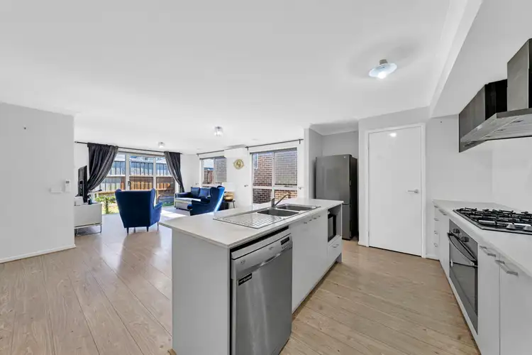 Fifth view of Homely house listing, 6 Scotland Circuit, Cranbourne West VIC 3977