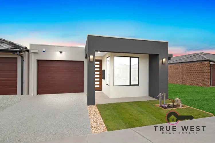 Second view of Homely house listing, 11 Feronia Avenue, Tarneit VIC 3029