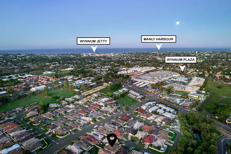 Second view of Homely house listing, 8 Venn Court, Wynnum West QLD 4178