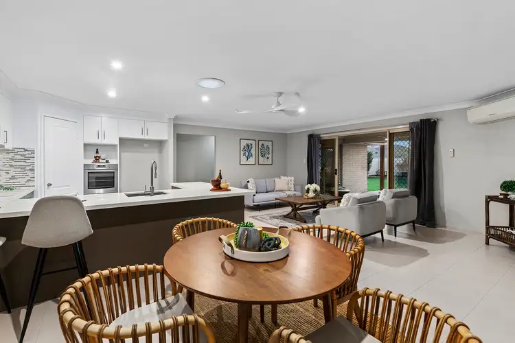 Seventh view of Homely house listing, 8 Venn Court, Wynnum West QLD 4178