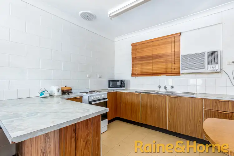 Fifth view of Homely block of units listing, 178 Warren Road, Gilgandra NSW 2827