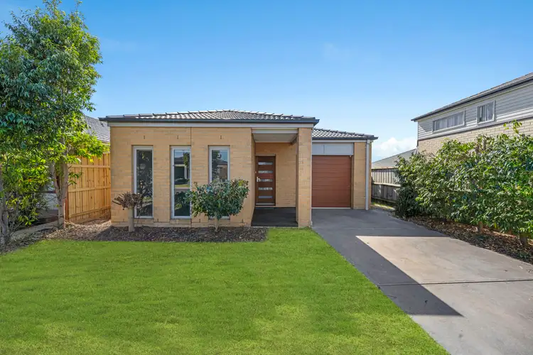 4 Ossa Crescent, Clyde VIC 3978