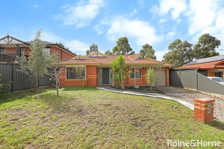13 Weir Court